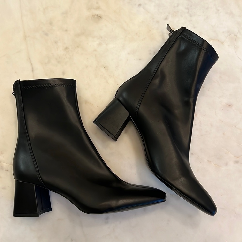 •GOODWILL• Black booties BRAND NEW w/o box - Picture 1 of 6